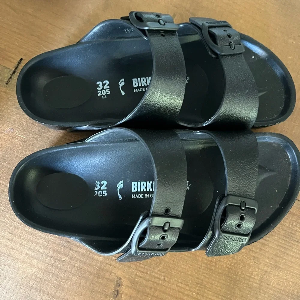 Birkenstock Black Sandals with Adjustable Straps and Contoured Footbed - Picture 2 of 4